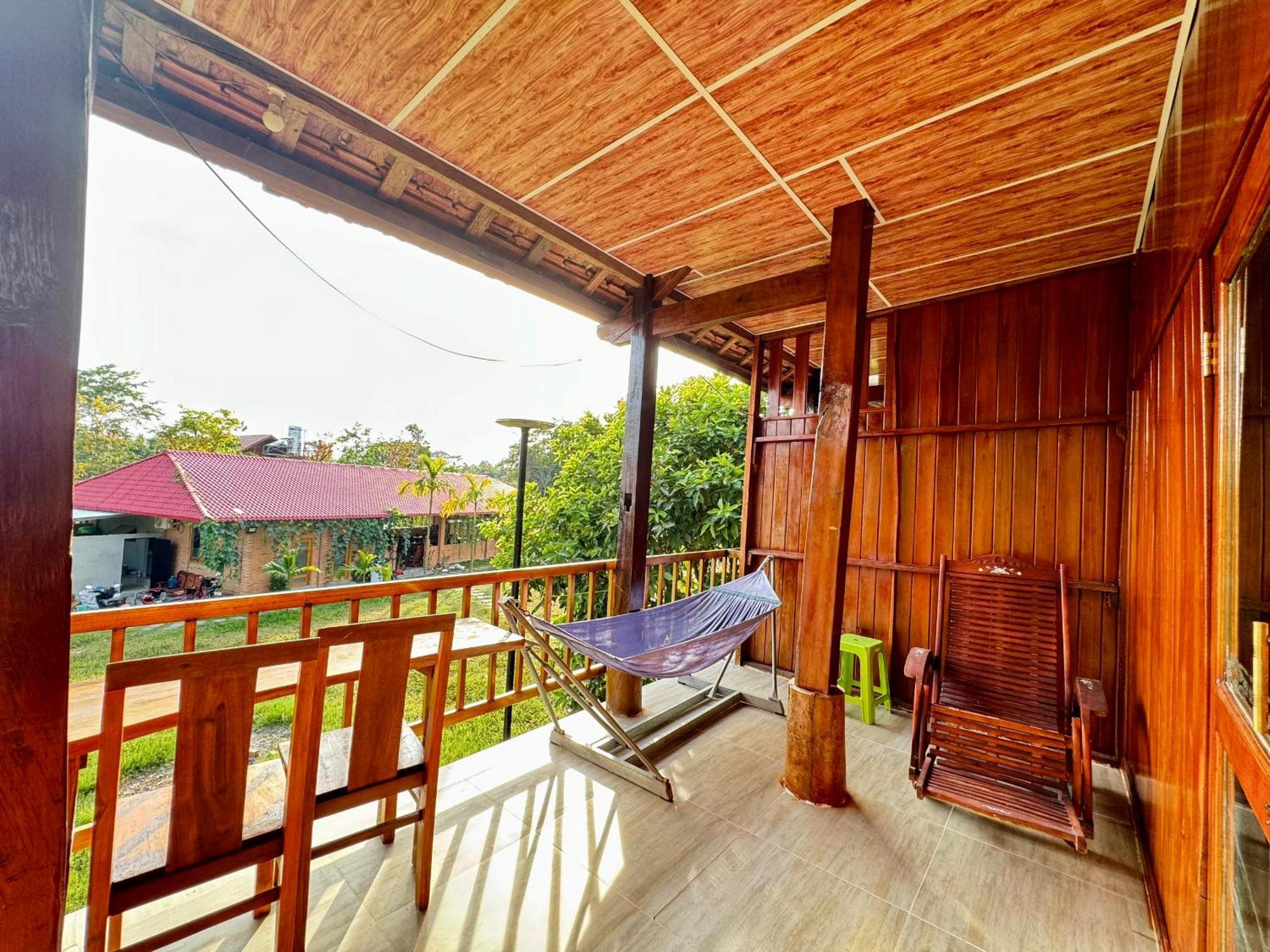 Lava Rock Viet Nam Lodge Anhfly Resort Nam Cat Tien Exterior foto
